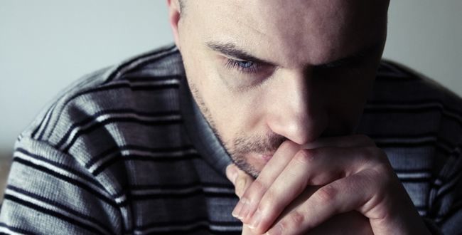 Depresja poporodowa u mężczyzn. Problem poważniejszy niż dotąd sądzono