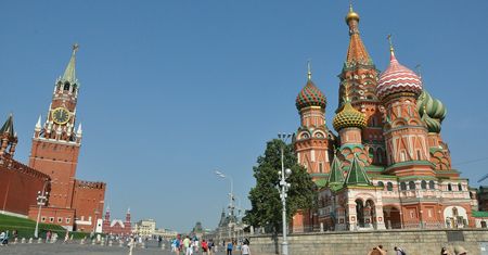 Moskwa. Mężczyzna otworzył ogień do policjantów
