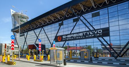 Opóźnienia w wydawaniu bagaży. Na lotnisku brakuje ok. 250 osób do pracy