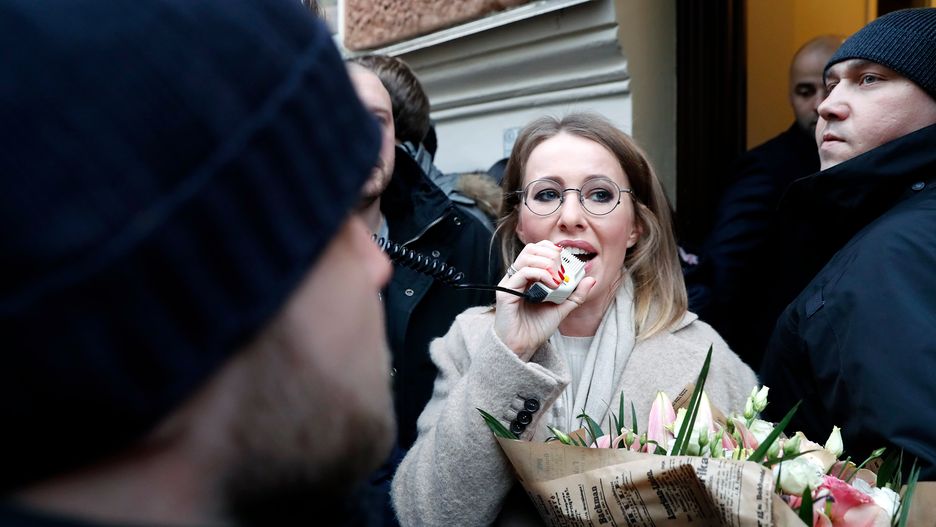 Ksenia Sobczak przemawia do swoich sympatyków