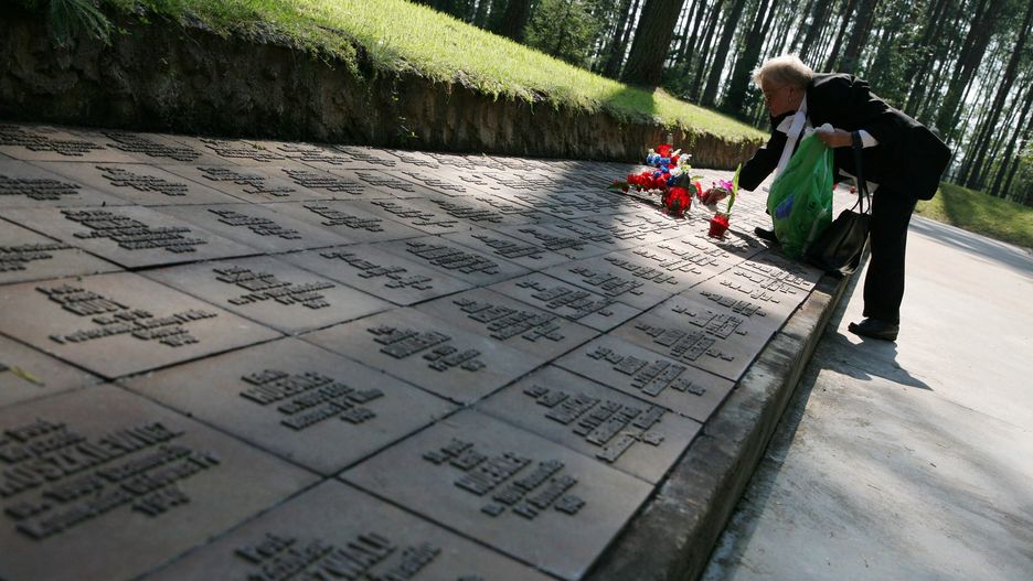 Rosja. Polski Cmentarz Wojenny w Miednoje, gdzie spoczywa 6361 policjantów i żołnierzy, jeńców obozu NKWD w Ostaszkowie, zamordowanych w 1940 r.