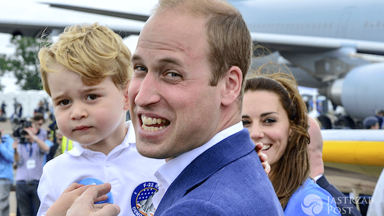 Książę George na lotnisku