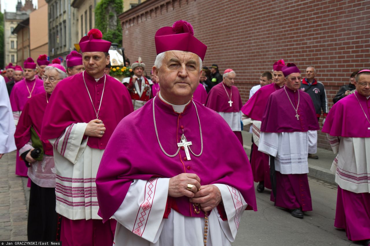 Biskup Jan Szkodoń oskarżany o molestowanie. Kuria zabrała głos