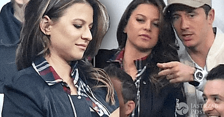 Anna Lewandowska z Robertem na meczu! Spoglądamy na brzuch... Jest baaardzo duży