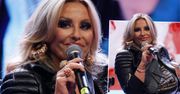 Królowa życia w kapciach promuje książkę. Nawet one nie są byle jakie. Luksusowego obuwia pozazdroszczą jej inne gwiazdy