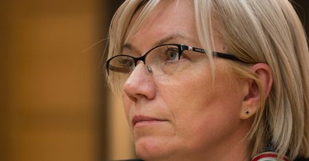 Prezes TK Julia Przyłębska do Stanisława Biernata: nie może zrzec się pan urlopu
