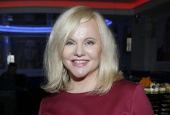 Joanna Kurowska pociesza Agatę Młynarską po stracie ojca