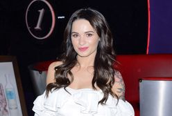 Ewelina Lisowska pozuje w odważnych strojach. Fani komentują wybór