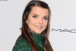 Joanna Jabłczyńska świeci brzuchem na ściance! Aktorka świetnie połączyła dresy ze szpilkami