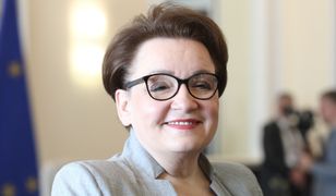Wiejas: "Synu i córko, wierzysz w Boga? Z matematyki masz szóstkę" (Opinia)