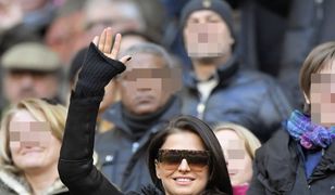 Ciężarna Anna Lewandowska na trybunach kibicuje mężowi. Widać brzuszek?