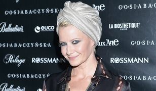 Małgorzata Kożuchowska w oryginalnym kostiumie i turbanie