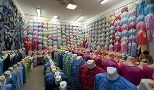 Wólka Kosowska chroni się przed koronawirusem, są maseczki i ostrzeżenia