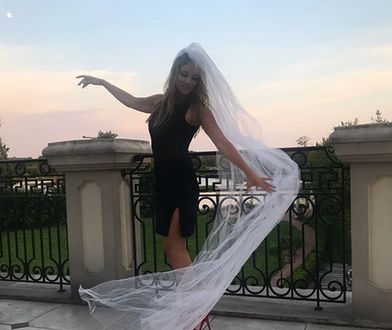 Agnieszka Kaczorowska pokazała zdjęcia z wieczoru panieńskiego. Bawiła się szampańsko