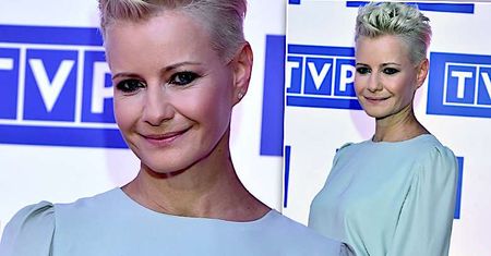 Małgorzata Kożuchowska otulona w błękitną sexy miniówę na ramówce TVP. Tak pięknych nóg nie ma nawet Małgosia Rozenek!