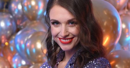 Zarośnięta Julia Kamińska świętuje 34. urodziny. Zdecydowanie wolimy ją w bardziej zmysłowym wydaniu. Takim jak to, które właśnie pokazała