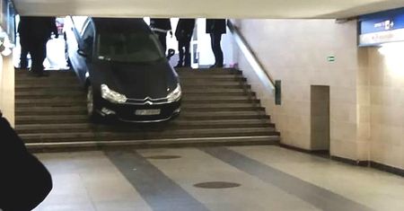 Niecodzienne zdarzenie na dworcu Łódź Kaliska. Kierowca pomylił zjazdy
