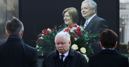 Grubej kreski po Smoleńsku nie będzie [OPINIA]
