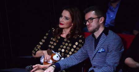 Anna Dereszowska umawia się na randki w hotelu