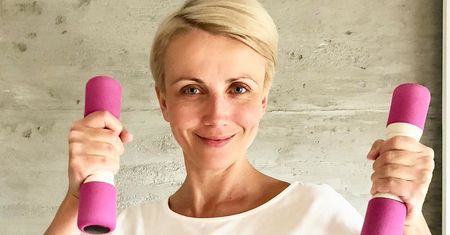 Katarzyna Zielińska wygina się na Instagramie. Pokazała umięśniony brzuch