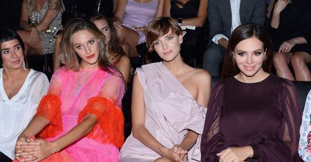 Falbaniasta Ola Żebrowska na Flesz Fashion Night. Wiosenna kreacja na jesienny wieczór
