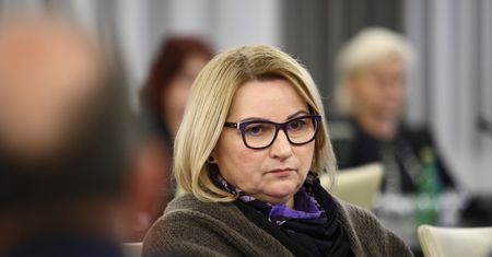 Senator Zdrojewska: policja wzywa moich sąsiadów, domagam się wyjaśnień