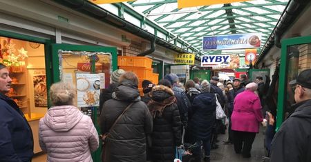 Święta tuż, tuż… a w sklepach tłumy. Tak warszawiacy szykują się na Boże Narodzenie
