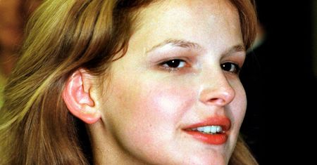 Życie Dominiki Ostałowskiej jest pełne skandali! Zniszczyła wieloletni związek i romansowała na planie serialu