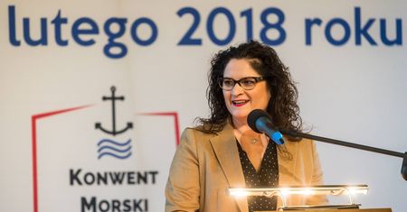 Miała ochrzcić statek. Gdy PiS się o tym dowiedział, zmienił zasady