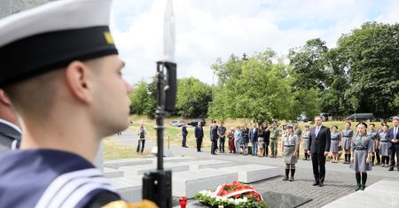 Ukraińskie MSZ zabiera głos ws. rzezi wołyńskiej. Krytykuje polski rząd