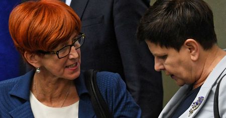 Będą wnioski o odwołanie Elżbiety Rafalskiej i Beaty Szydło? Opozycja mówi o "wyciąganiu konsekwencji"