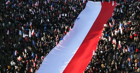 Ministerstwo Cyfryzacji: w Polsce mieszka 21 539 Polaków
