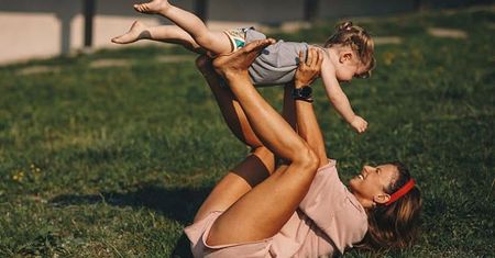 Anna Lewandowska ćwiczy z wózkiem. Inne mamy niedowierzają