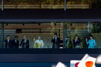 Monarchia, czyli kosztowna zabawa w króla i królową