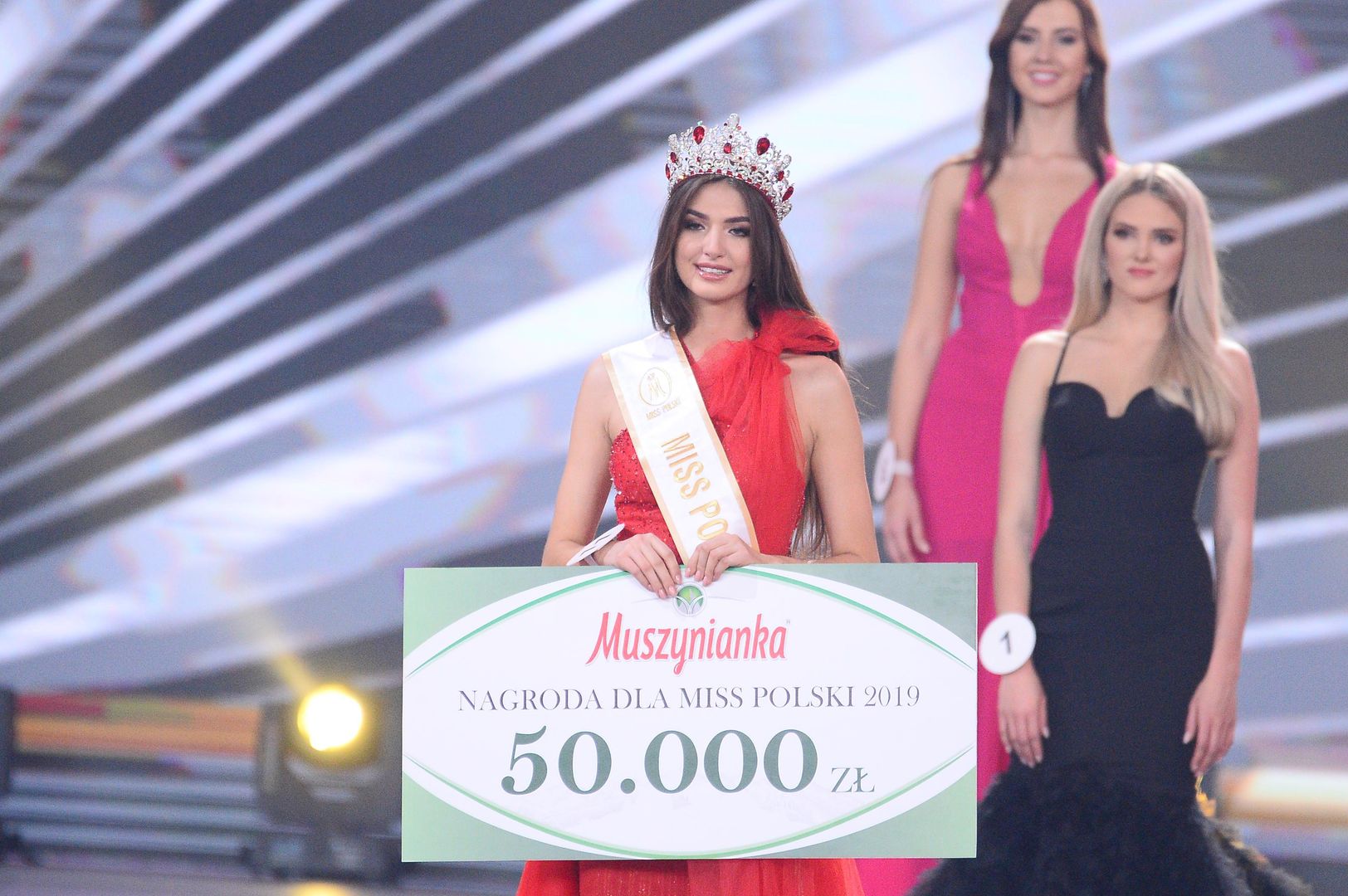 Wybrano najpiękniejszą kobietę w Polsce. Miss Polski 2019 została Magdalena Kasiborska