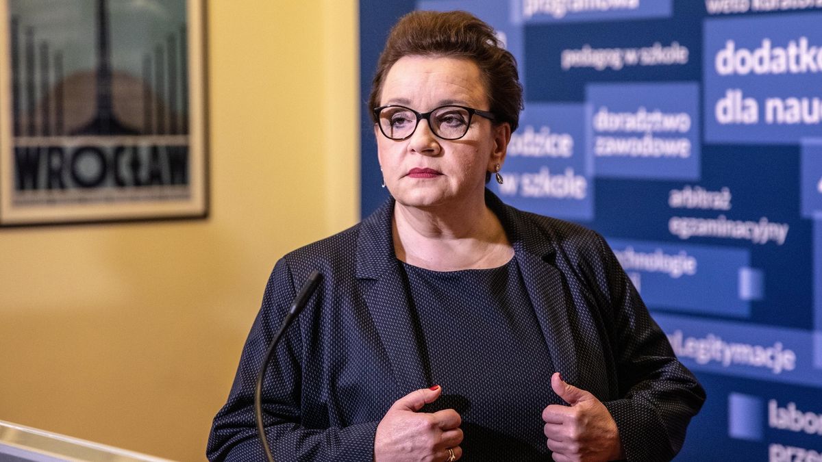 Minister Anna Zalewska, zgodnie z obietnicą, przekazała swoją nagrodę z 2017 r. na rzecz Caritas Diecezji Świdnickiej.