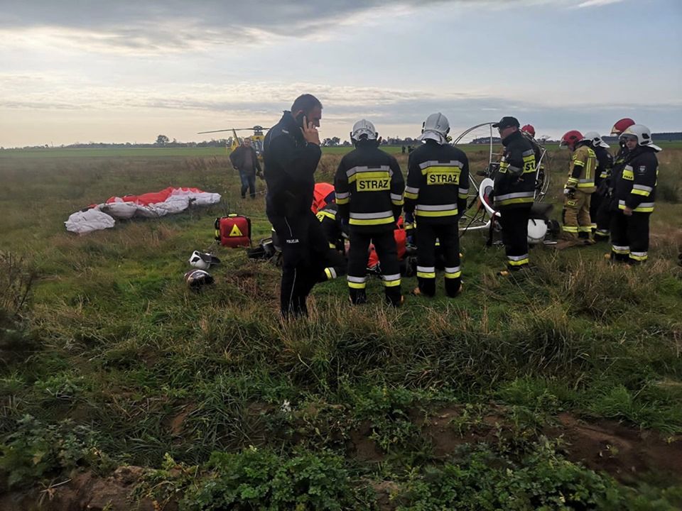 Wielkopolska. Wypadek paralotni, jedna osoba została ranna