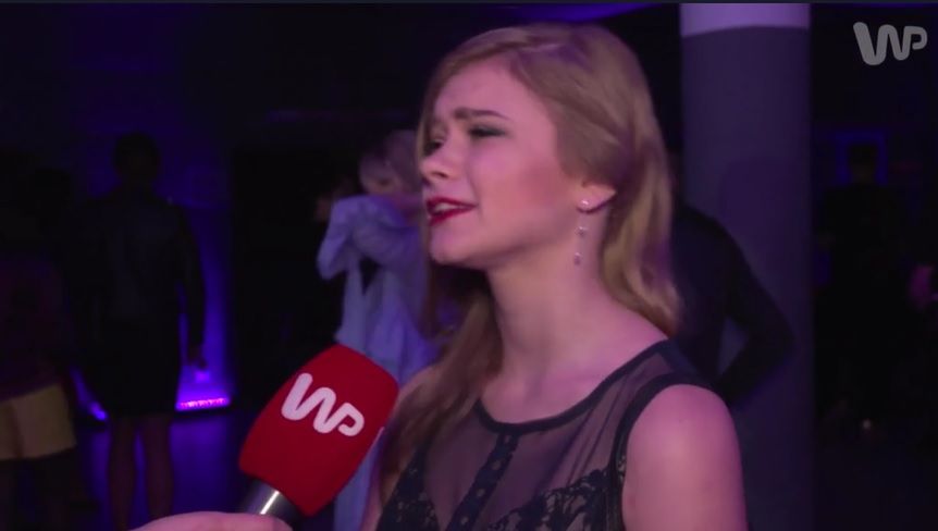 Julia Wróblewska nie może opędzić się od adoratorów. Dlaczego na studniówce pojawiła się sama?