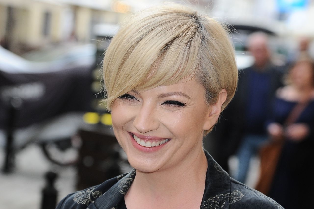 Dorota Szelągowska wygląda zjawiskowo na ramówce TVN-u. Chwali się dekoltem i nową figurą