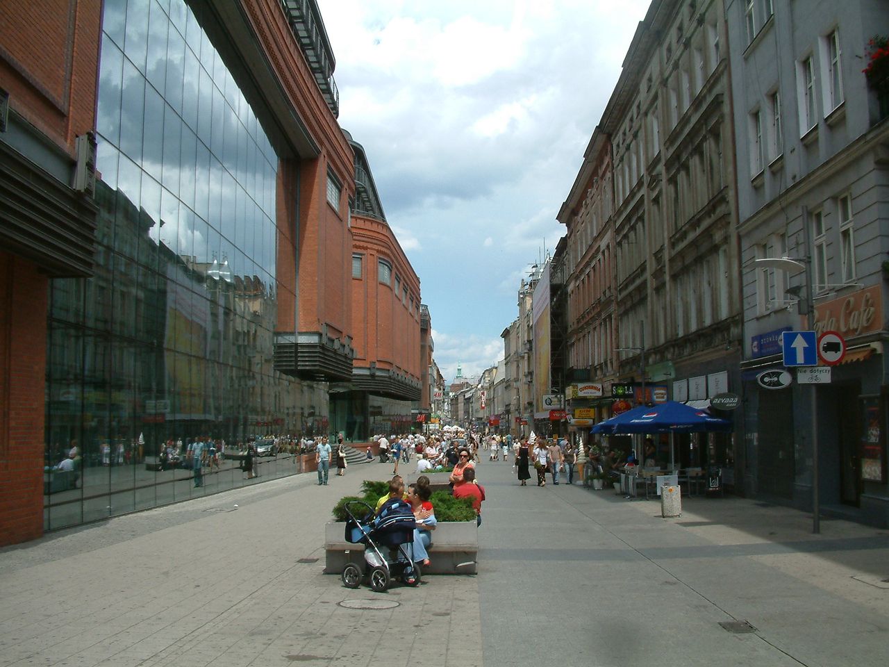 Poznań chroni się przed terrorystami. "Dmuchamy na zimne"