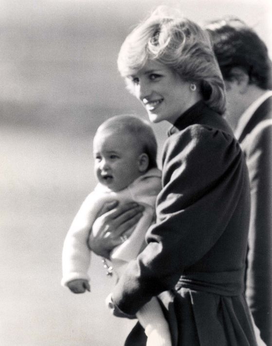 Jak wygląda dzieciństwo "royal babies"? Rozmowa Ewy Wojciechowskiej dla WP Gwiazdy
