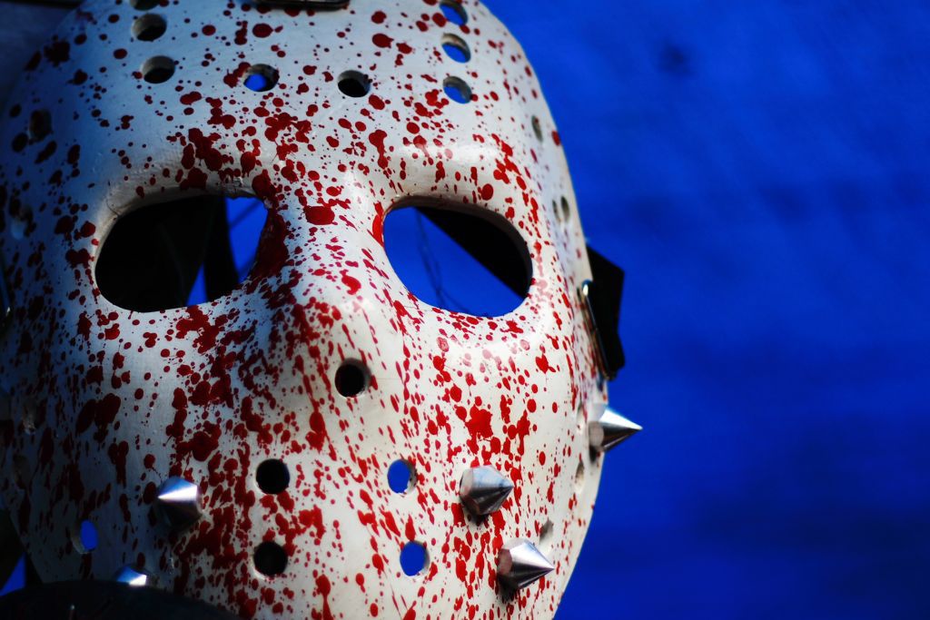 Maska z filmu może być świetnym dodatkiem do przebrania na imprezę