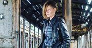 Małgorzata Kożuchowska wjeżdża w kartony. Vega zadrwił z kultowej sceny