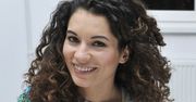 Julia Pogrebińska w spodniach z obniżonym stanem. Pasuje jej taki styl? [zdjęcia]