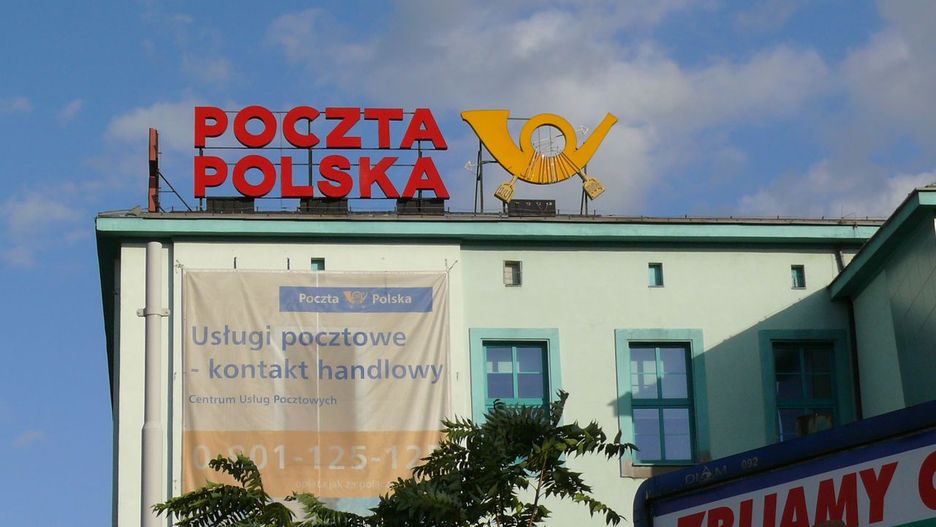 Piotr Moniuszko twierdzi, że stracił pracę w Poczcie Polskiej za mówienie prawdy o finansach spółki.