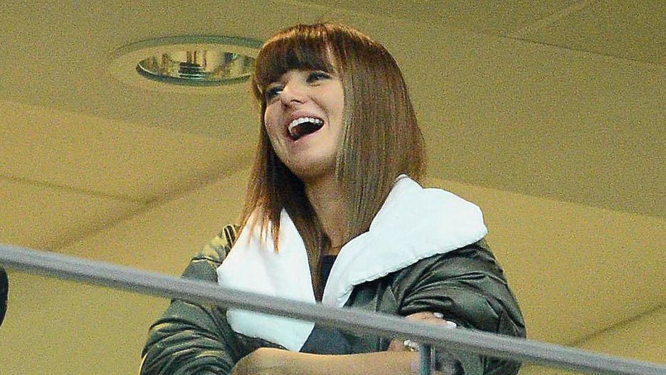 Anna Lewandowska na trybunach Stadionu Narodowego