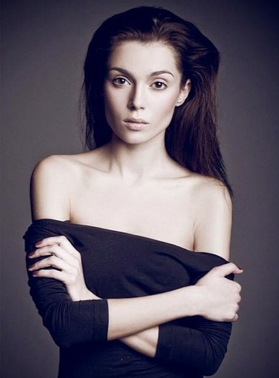 Paulina Papierska na spacerze z dzieckiem. Jak dziś wygląda pierwsza polska "Top Model"?