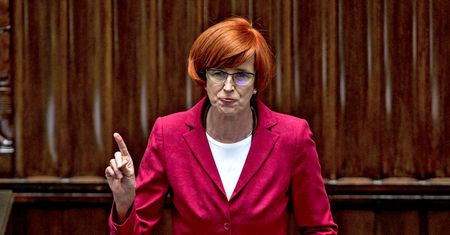 Bezrobocie znów rekordowo niskie. Rafalska chwali się wynikiem