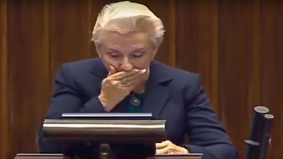 Posłance prawdopodobnie wypadła guma do żucia