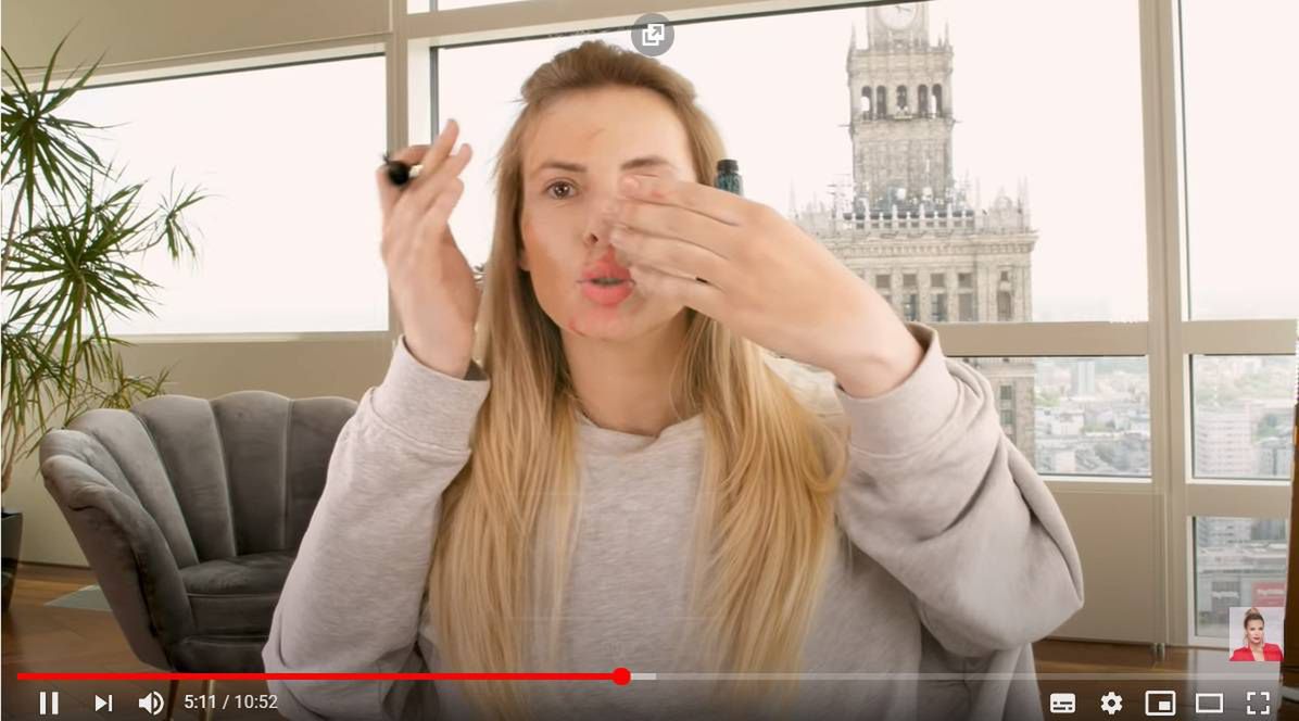 Izabela Janachowska screen z kanału You Tube